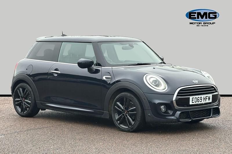 Used Mini Cooper Hatch 136 HP (100 kW) 2020 Blue/black Hatchback