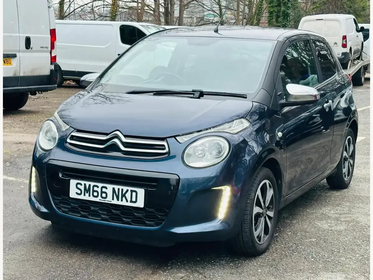 Used Citroën C1 Flair 82 HP (60 kW) 2016 Blue Hatchback