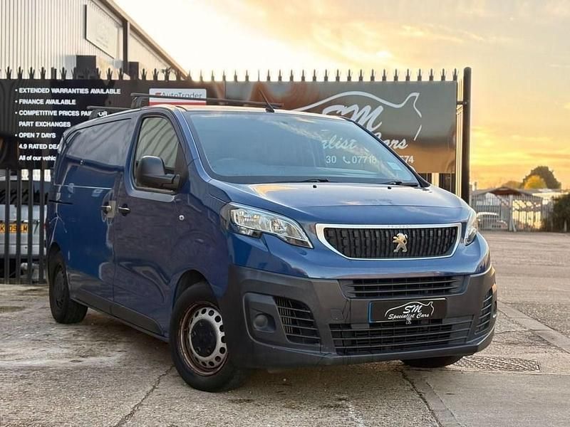 Black Used 2017 Peugeot Expert Van | £5,790 (Fair price) - Image 1/4