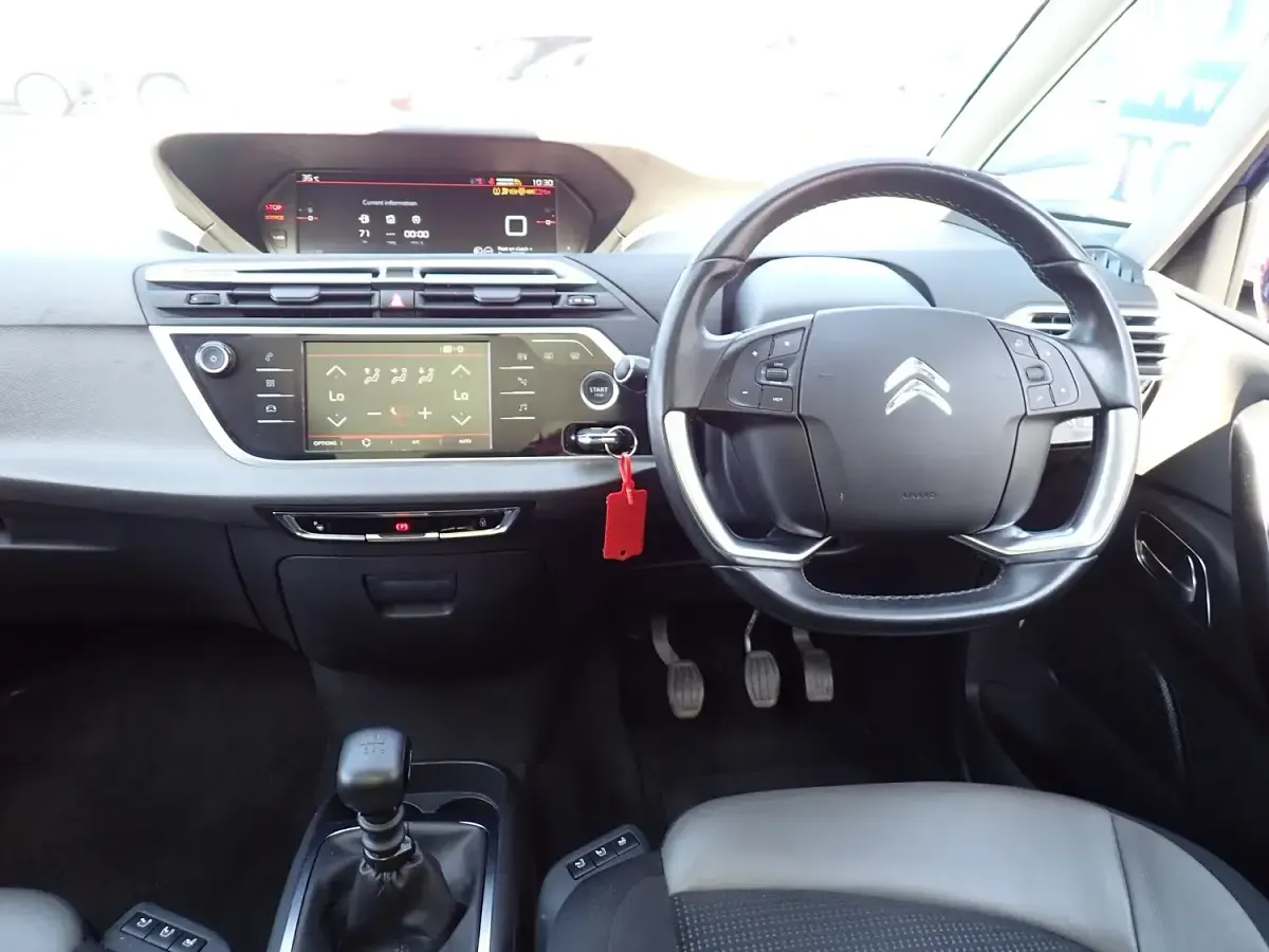 Used Citroën C4 Flair 130 HP (95 kW) 2019 Blue MPV