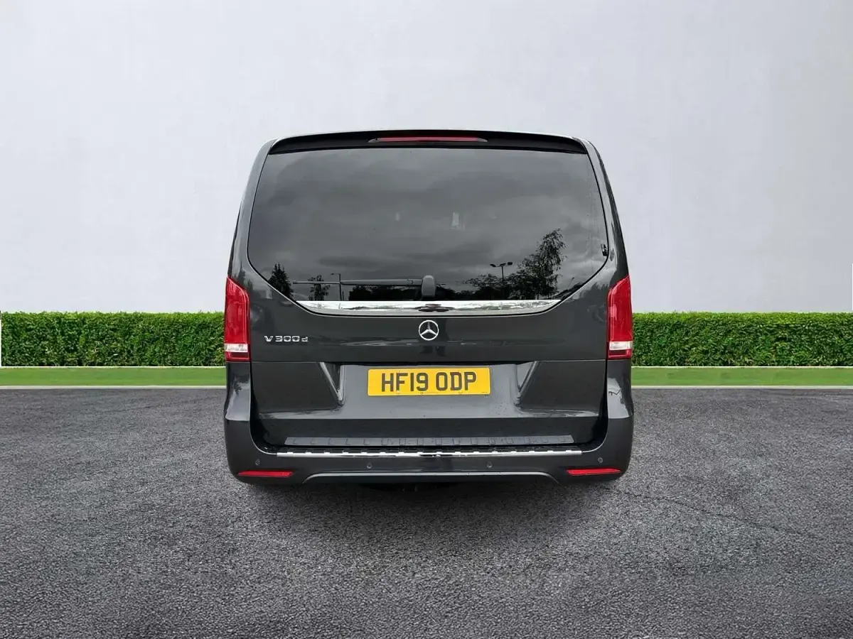 Used Mercedes V300 AMG line 2019 Grey MPV