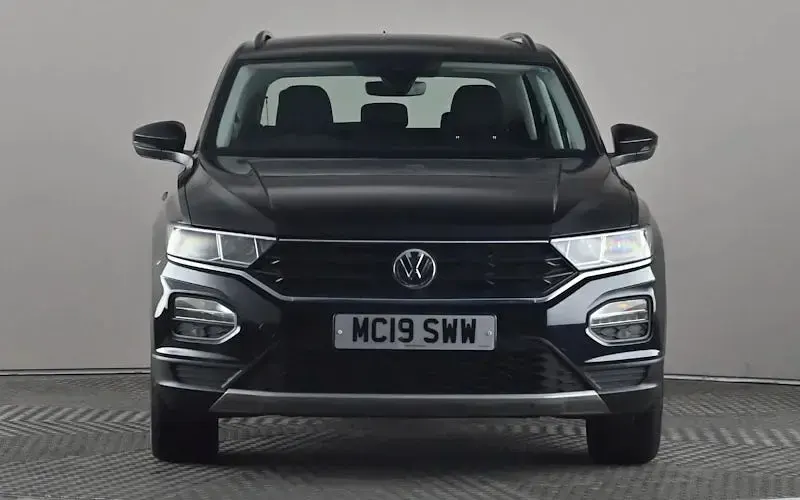 Used VW T-Roc SE 116 HP (85 kW) 2019 Black SUV