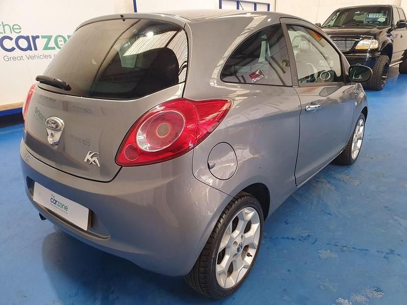 Used Ford Ka Titanium 69 HP (50 kW) 2012 Silver Hatchback