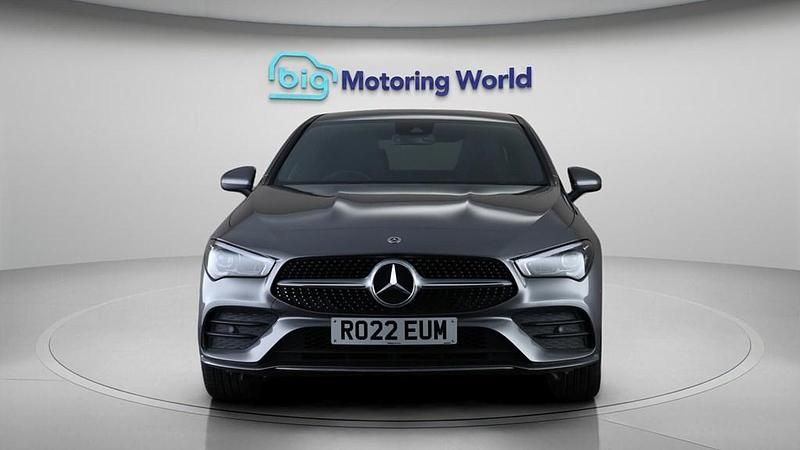 Usado Mercedes CLA250e AMG line 218 HP (160 kW) 2022 Cinzento Sedan