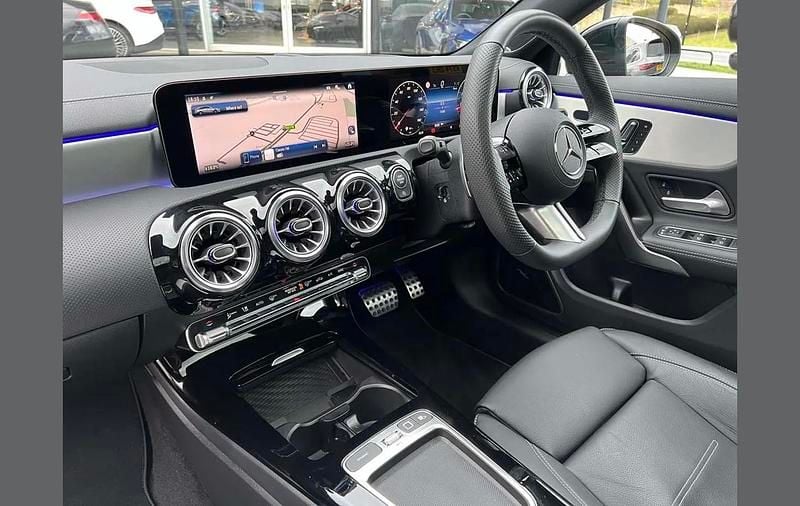 Used Mercedes CLA200 AMG Line Premium Plus 161 HP (118 kW) 2025 Black Estate