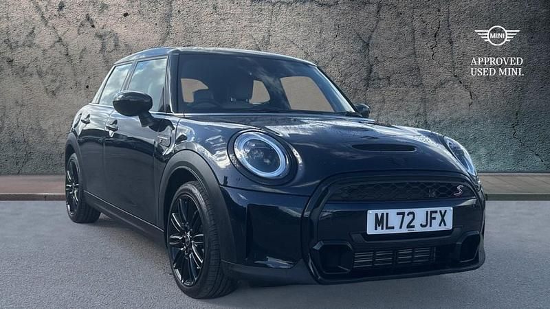 Used Mini Cooper S Exclusive 176 HP (129 kW) 2022 Black Hatchback