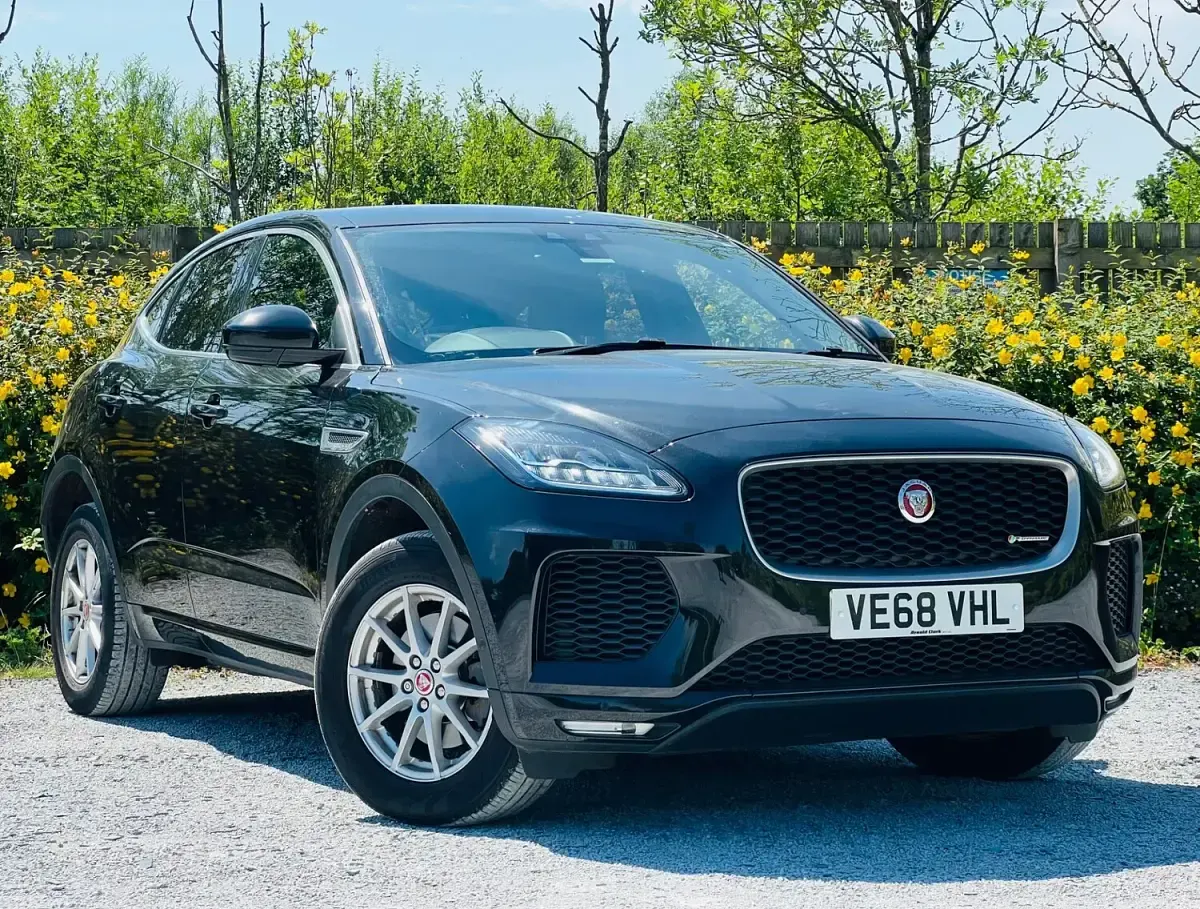 Used Jaguar E-Pace R-Dynamic 150 HP (110 kW) 2018 Black SUV