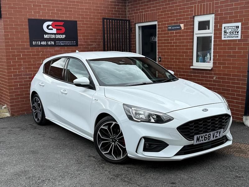 White Used 2018 Ford Focus ST-Line X Hatchback | £9,290 (Fair price) - Image 1/4