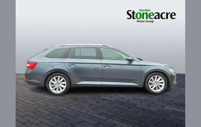 Used Skoda Superb SE Technology 147 HP (108 kW) 2017 Grey Estate