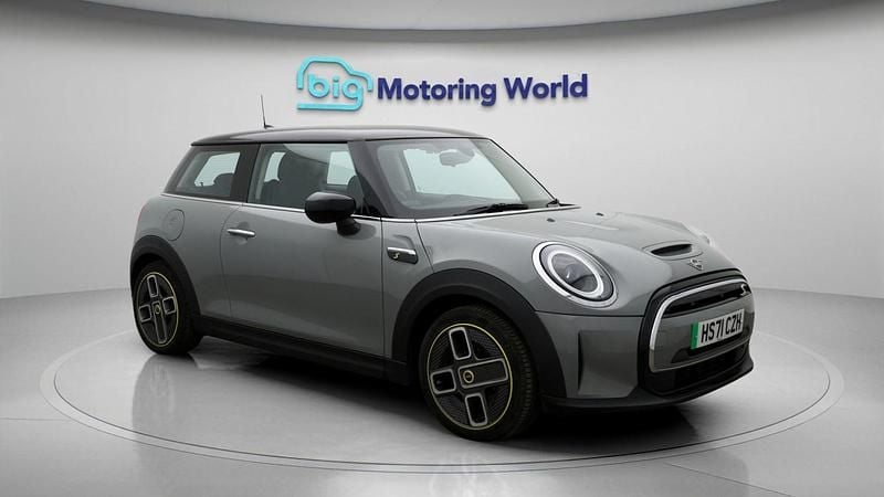 Grey Used 2022 Mini Cooper S Hatch Hatchback | £12,600 (Good price) - Image 1/4