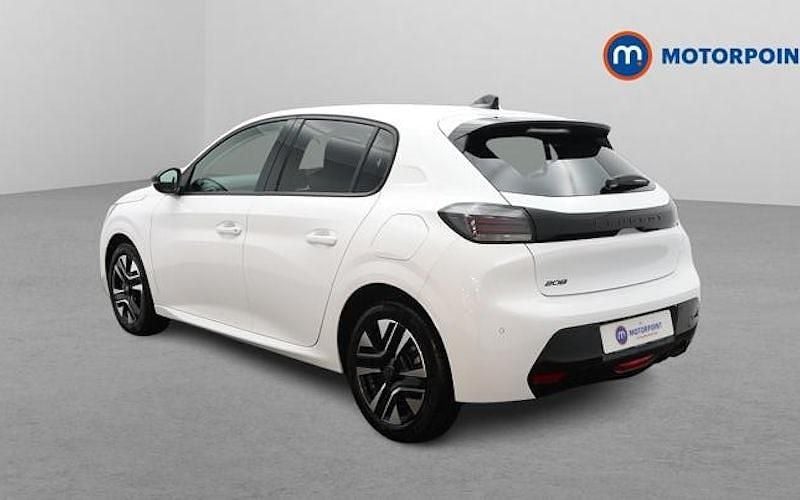 Used Peugeot 208 Allure 101 HP (74 kW) 2025 White Hatchback