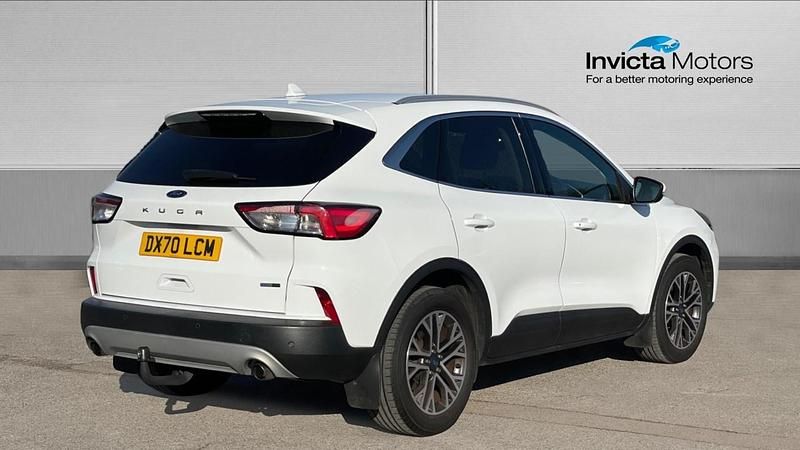 Used Ford Kuga Titanium 150 HP (110 kW) 2020 White SUV