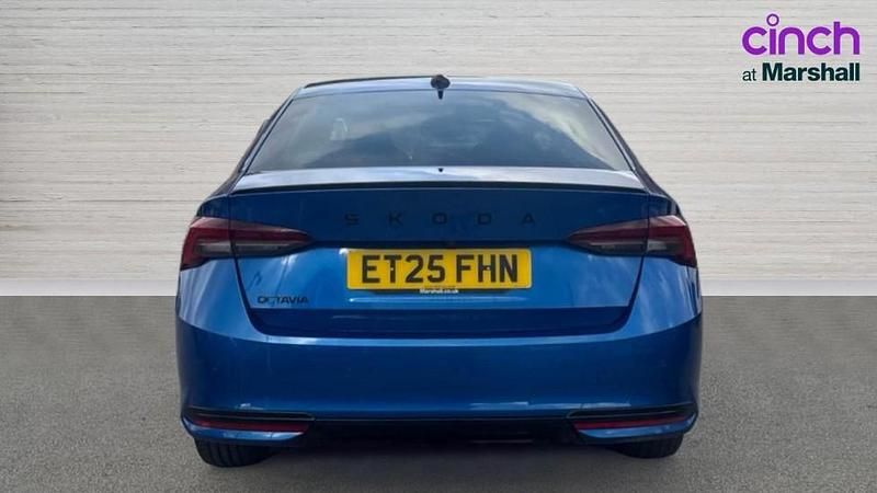 Used Skoda Octavia SportLine 150 HP (110 kW) 2025 Blue Hatchback