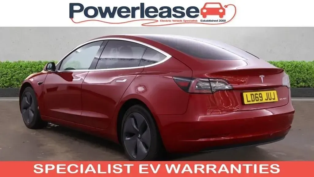 Używany Tesla Model 3 Performance 461 kW (627 KM) 2019 Czerwony Sedan/Limuzyna