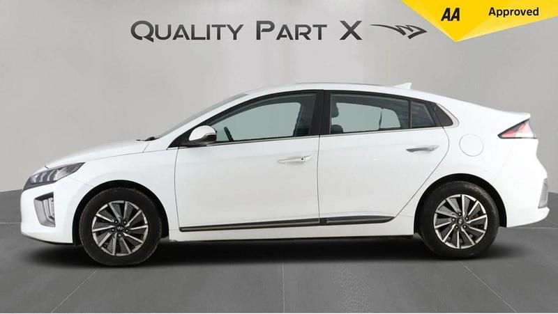Used Hyundai Ioniq Premium 100 kW (136 HP) 2022 White Hatchback