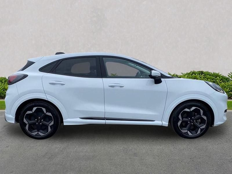 Used Ford Puma Premium 167 HP (122 kW) 2025 White SUV