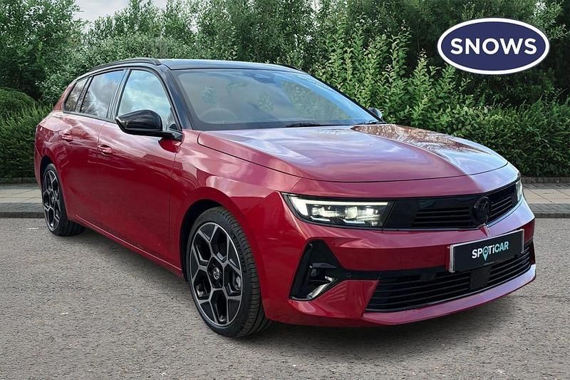 New Vauxhall Astra Ultimate 130 HP (95 kW) 2025 Red Estate