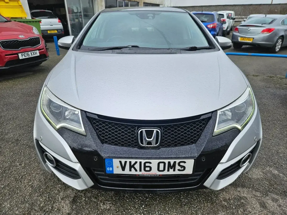 Used Honda Civic SR 120 HP (88 kW) 2016 Silver Hatchback