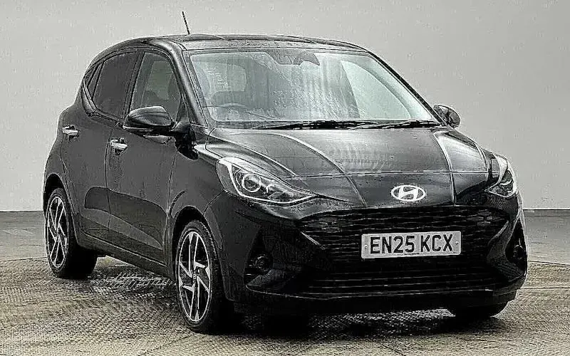 Used Hyundai i10 Premium 79 HP (58 kW) 2025 Hatchback