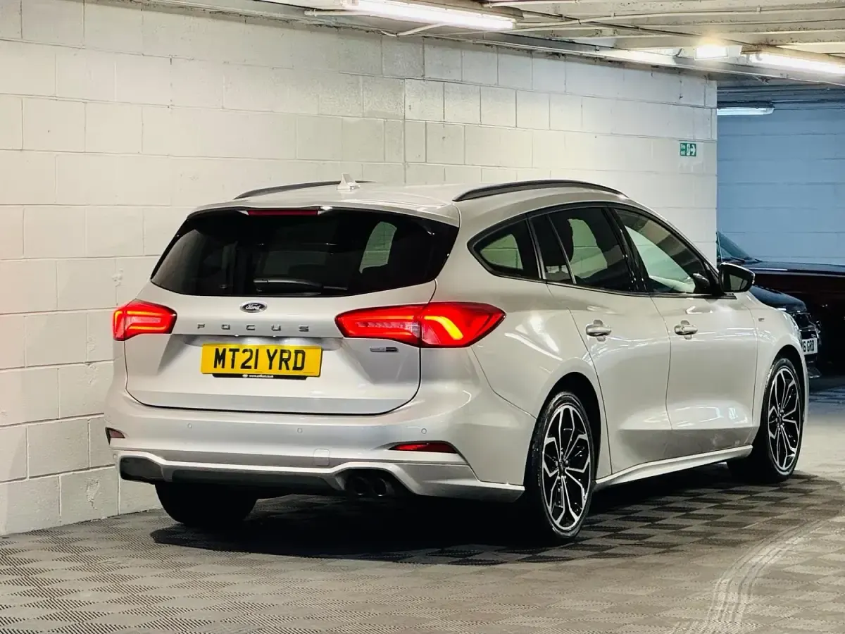 Used Ford Focus ST-Line X 2021 Silver Estate