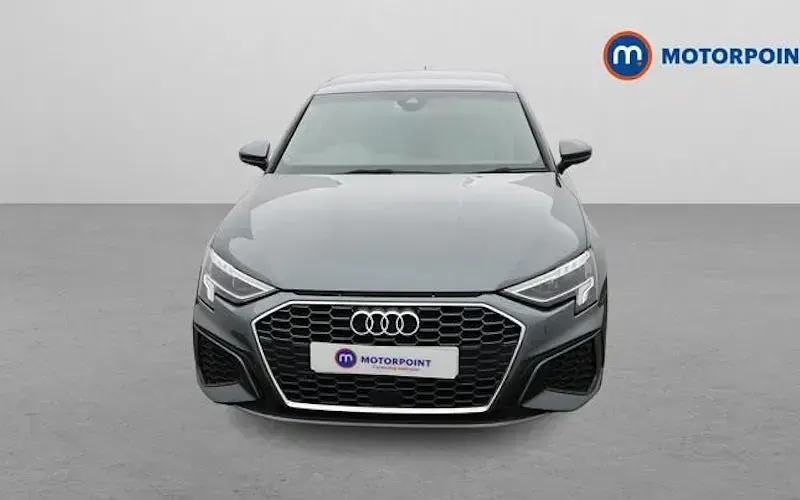 Usado Audi A3 Sportback S-Line 110 HP (80 kW) 2024 Citadino