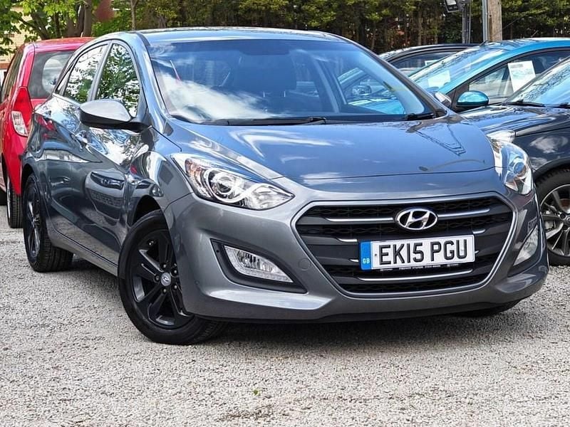 Used Hyundai i30 SE 100 HP (73 kW) 2015 Grey Hatchback