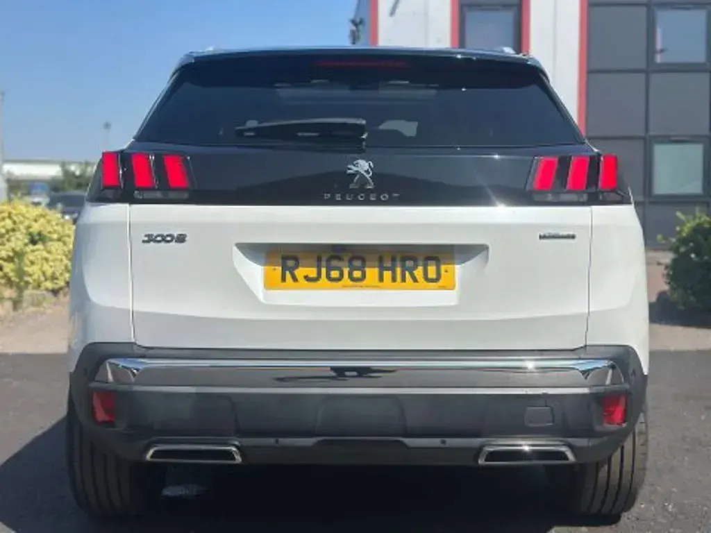 Used Peugeot 3008 Premium 2019 White SUV