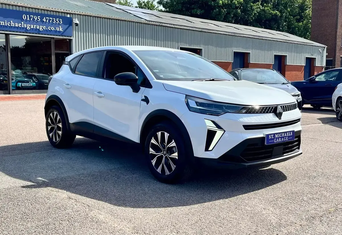 New Renault Captur Evolution 91 HP (66 kW) 2025 White SUV