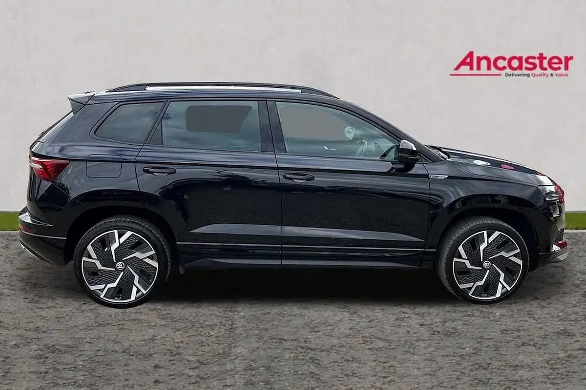 Used Skoda Karoq SportLine 150 HP (110 kW) 2023 Black SUV