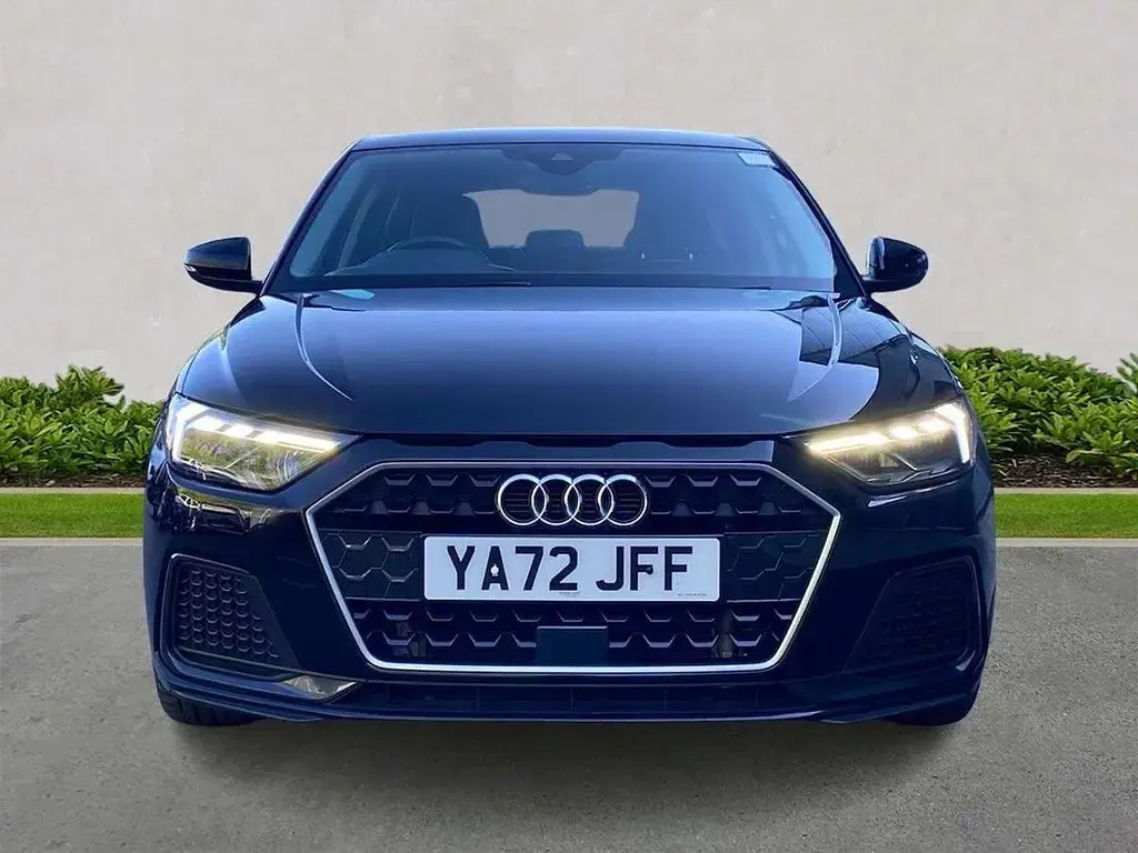 Używany Audi A1 Sport 94 KM (69 kW) 2023 Czarny SUV