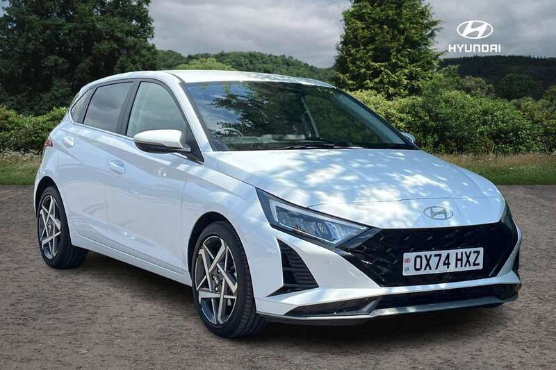 White New 2025 Hyundai i20 Premium Hatchback | £18,295 (Fair price) - Image 1/4