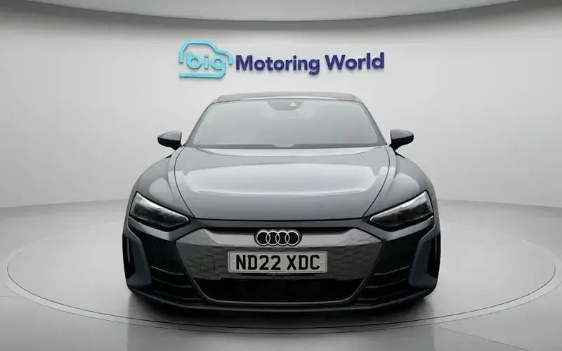 Begagnad Audi e-tron GT quattro 389 kW (530 HK) 2024 Sedan