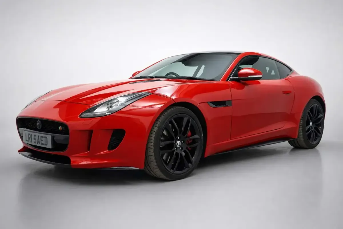 Used Jaguar F-Type Supercharged 380 HP (279 kW) 2015 Red Coupe