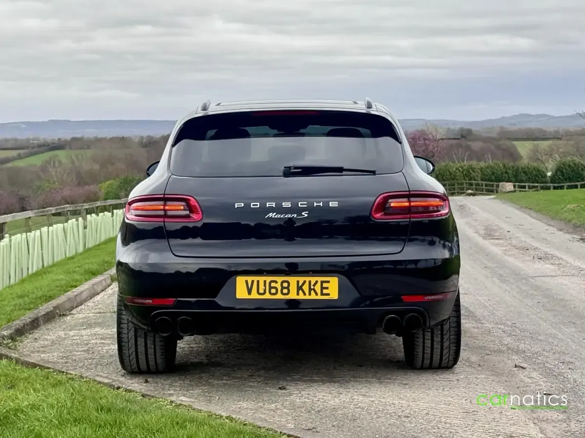 Used Porsche Macan 340 HP (250 kW) 2018 Black SUV