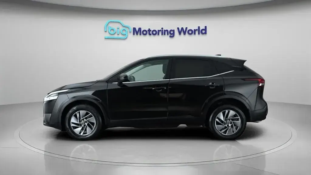 Used Nissan Qashqai Acenta Premium 140 HP (102 kW) 2023 Black SUV