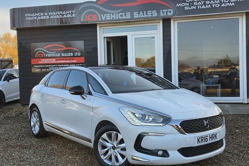 White Used 2016 DS Automobiles DS5 Elegance Hatchback | £5,995 (Fair price) - Image 1/1