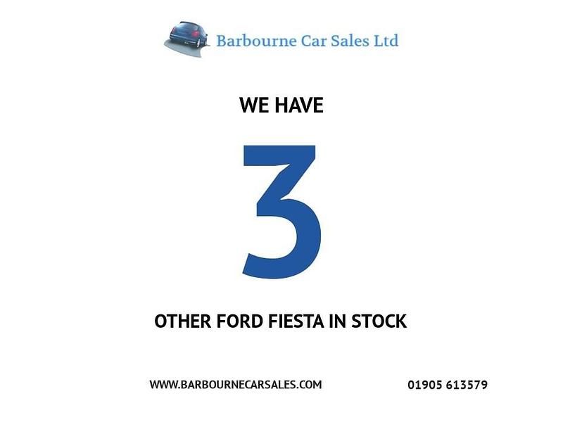 Used Ford Fiesta Zetec 82 HP (60 kW) 2014 Red Hatchback