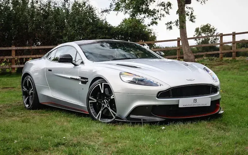 Used Aston Martin Vanquish 604 HP (444 kW) 2017 Coupe
