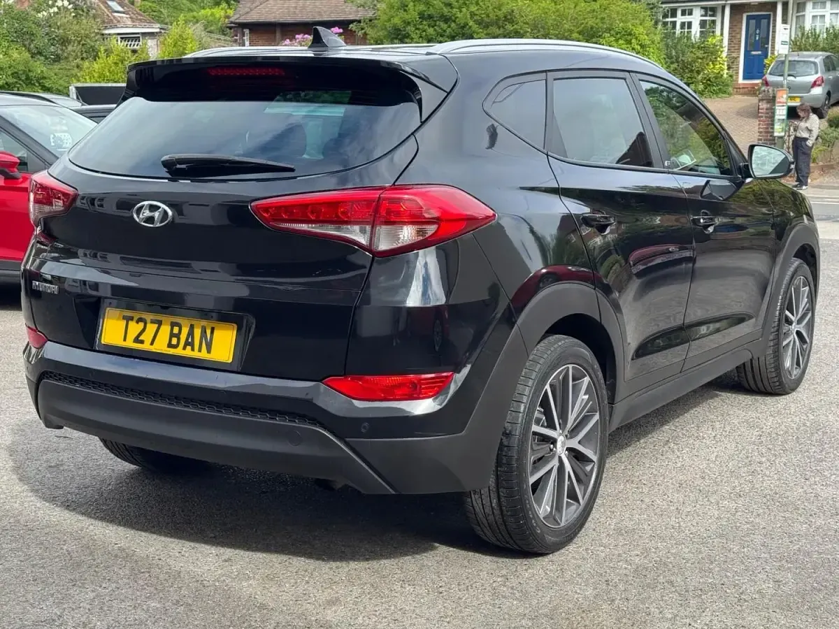 Used Hyundai Tucson GO! 141 HP (103 kW) 2018 Black SUV