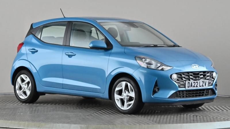 Turquoise Used 2022 Hyundai i10 SE Hatchback | £13,148 (Fair price) - Image 1/4