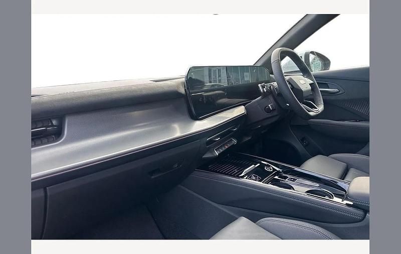 Used Audi Q3 S-Line 272 HP (200 kW) 2025 Glacier white SUV