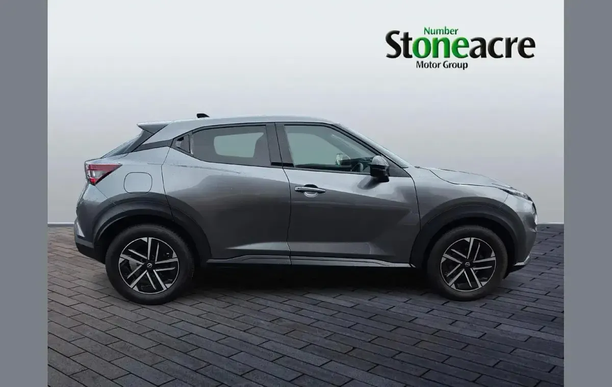 Used Nissan Juke N-Connecta 114 HP (83 kW) 2024 Grey SUV