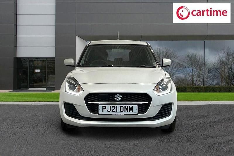 Usado Suzuki Swift SZ-L 83 HP (61 kW) 2021 Branco Citadino