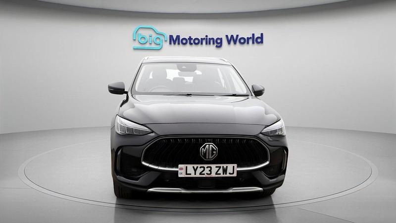 Used MG HS SE 162 HP (119 kW) 2023 Black SUV