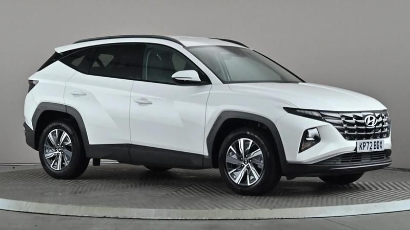 White Used 2022 Hyundai Tucson SE SUV | £19,798 (Good price) - Image 1/4