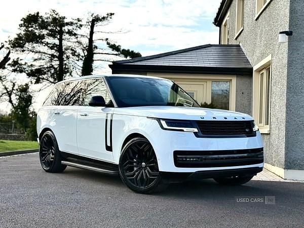 White Used 2022 Land Rover Range Rover SE SUV | £75,995 (Super price) - Image 1/4