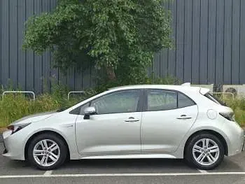 Used Toyota Corolla 184 HP (135 kW) 2022 Silver Hatchback