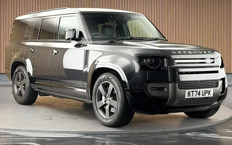 Used Land Rover Defender HSE Dynamic 350 HP (257 kW) 2025 SUV