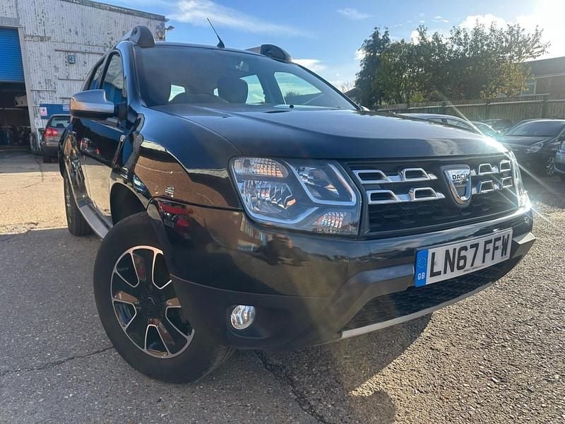 Black Used 2017 Dacia Duster Prestige SUV | £5,250 (Good price) - Image 1/4