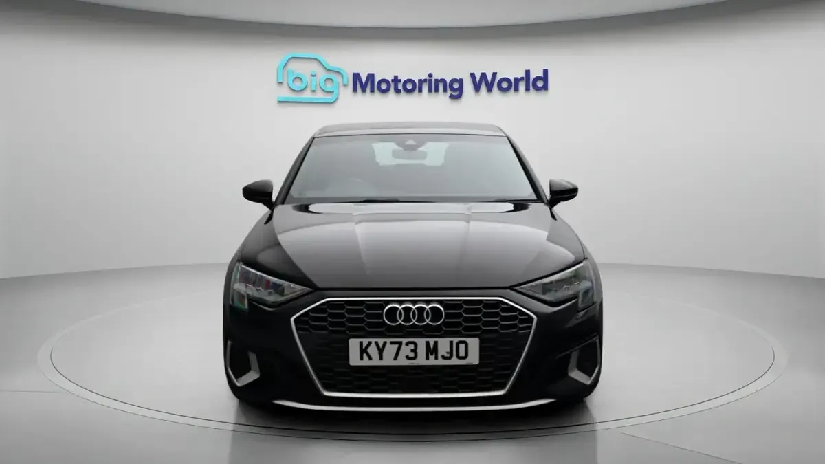 Usado Audi A3 Sportback e-tron Sport 2023 Preto Citadino